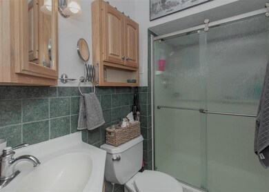 2528 Olympia Dr, Bettendorf, IA 52722 - photo 6