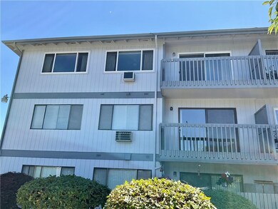 2005 Tibbetts Dr unit 301, Longview, WA 98632 - photo 2