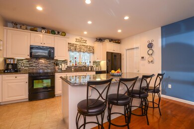 19 Chesnut 1.jpg kitchen.jpg 3