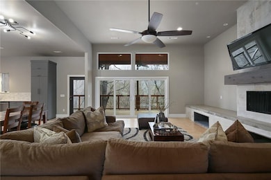 2004 Almand Dr Bentonville, AR 72712