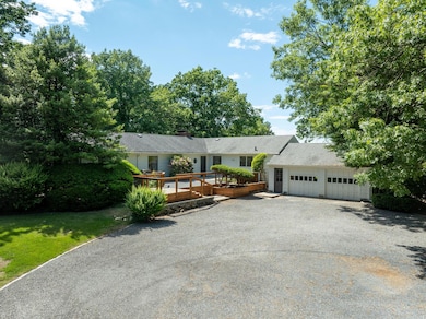 3 South Run, Cold Spring Harbor, NY 11724 - photo 2
