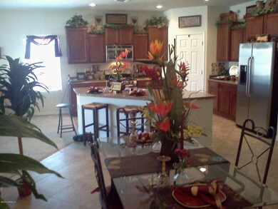 Dining Area & Kitchen