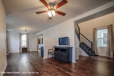 1055 Forest Ave, Staten Island, NY 10310 - photo 6