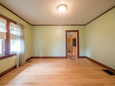 814 E 7th St, Auburn, IN 46706 - photo 7