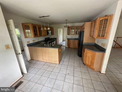 4 Castle Rock Ln, Castleton, VA 22716 - photo 7