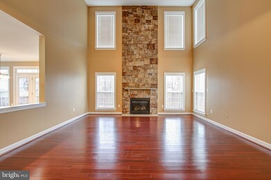 2841 Powell Dr, Woodbridge, VA 22191 - photo 5