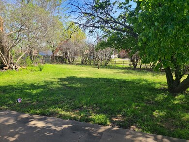 2830 Stafford Dr, Denison, TX 75020 - photo 2