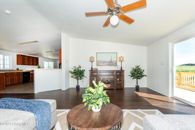 21605 N Roberts Rd, Paulden, AZ 86334 - photo 6