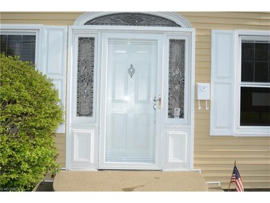 209 Como St, Struthers, OH 44471 - photo 2