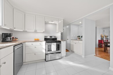 377 Hayden Station Rd, Windsor, CT 06095 - photo 3