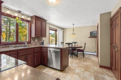 38 Flagg Dr, Bellingham, MA 02019 - photo 2