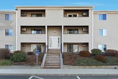 129 Quaker Hwy unit 6, Uxbridge, MA 01569 - photo 2