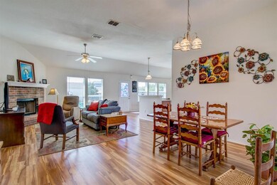 2907 Saunter Ln, Granbury, TX 76049 - photo 6