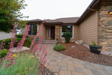 1026 Niagara Falls Dr, Redmond, OR 97756 - photo 4