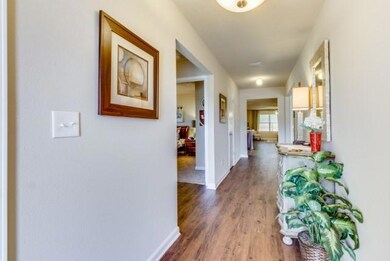 Cali Foyer 2