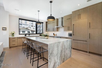 2504_one_riverfront_13_interior_kitchen_