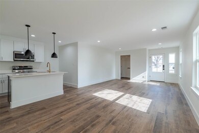 1521 S Rusk Ave, Denison, TX 75020 - photo 6