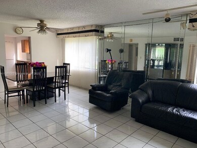 LIVING/DINING AREA.