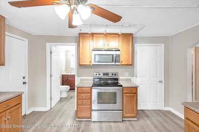 10-2418-Dunlap-Lansing-WindowStill-Real-