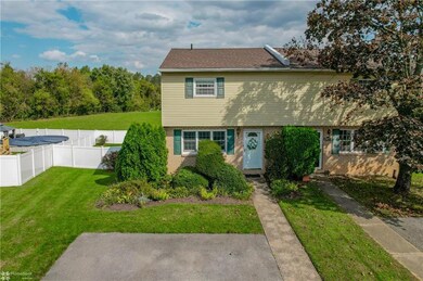 205 Lockridge Ln, Alburtis, PA 18011 - photo 2