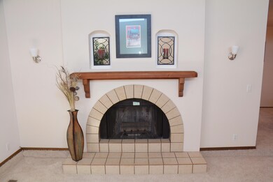 5929 Elmwood Dr NE, Albuquerque, NM 87109 - photo 4