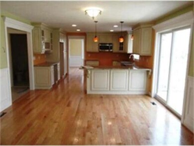 9 Eastern Ave, Burlington, MA 01803 - photo 2