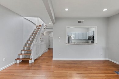 177 W Brookline St unit 4, Boston, MA 02118 - photo 2
