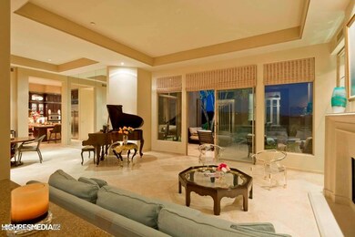 Living Room (2)