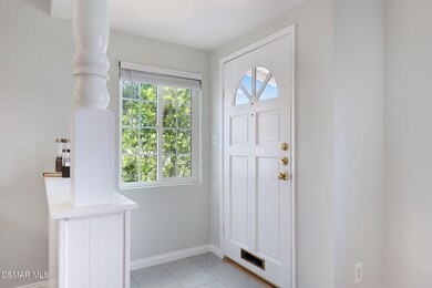 18020 Collins St, Encino, CA 91316 - photo 4