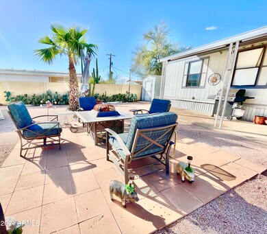 PACIFIC210PATIOSIDE