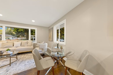 957 N Sleight St, Naperville, IL 60563 - photo 6