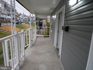 903 W Spruce St, Coal Township, PA 17866 - photo 5