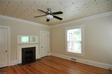 1513 Cloverdale Ave, Winston Salem, NC 27104 - photo 3