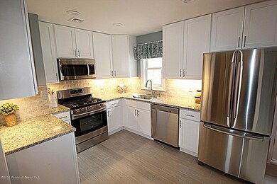 Under cabinet lighting