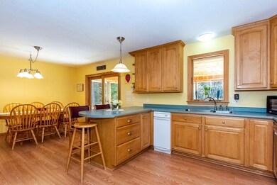 939 2nd Crown Point Rd, Strafford, NH 03884 - photo 7