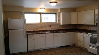 3724 N Pine St, Davenport, IA 52806 - photo 2