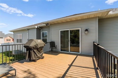 901 Ambercrombie Square Ct, O Fallon, IL 62269 - photo 5