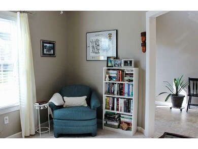Studio/Study/Office.