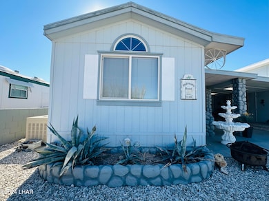 645 Desert Dr