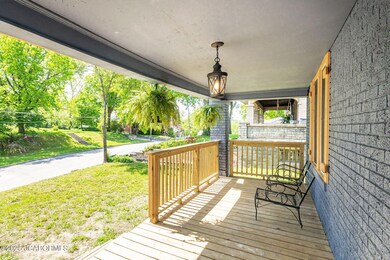 5-web-or-mls-112-w-atchison-st