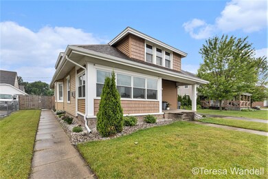 119 Pine St, Wayland, MI 49348 - photo 2