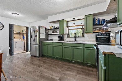 02-Kitchen