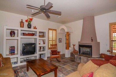 Great Room w/ Fireplace