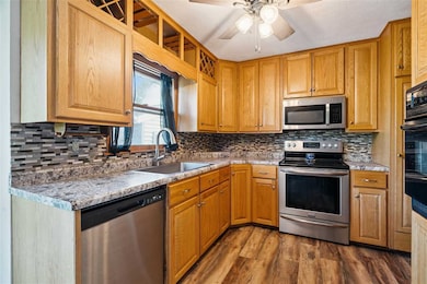 3030 18th Ave, Marion, IA 52302 - photo 7