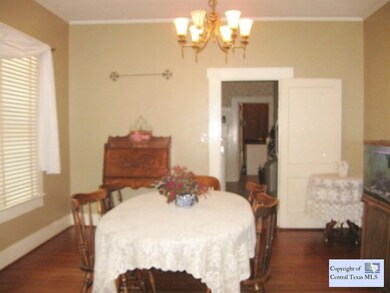 626 E Cedar St, Seguin, TX 78155 - photo 3