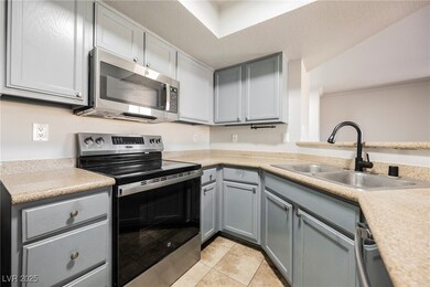 8600 W Charleston Blvd unit 2037, Las Vegas, NV 89117 - photo 6