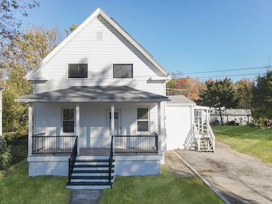 21 Irving St, Bellingham, MA 02019 - photo 2