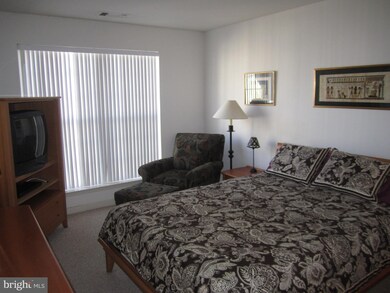 Quaker Hill Community unit 305, Alexandria, VA 22314 - photo 6