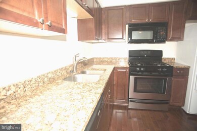 23013 Potomac Hill Square, Sterling, VA 20166 - photo 4