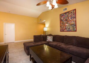 10 Mayfield living2